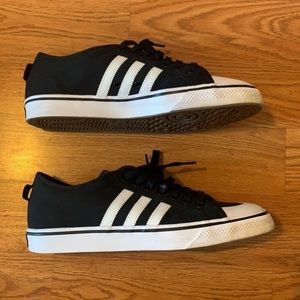 Black Adidas Nizza lows